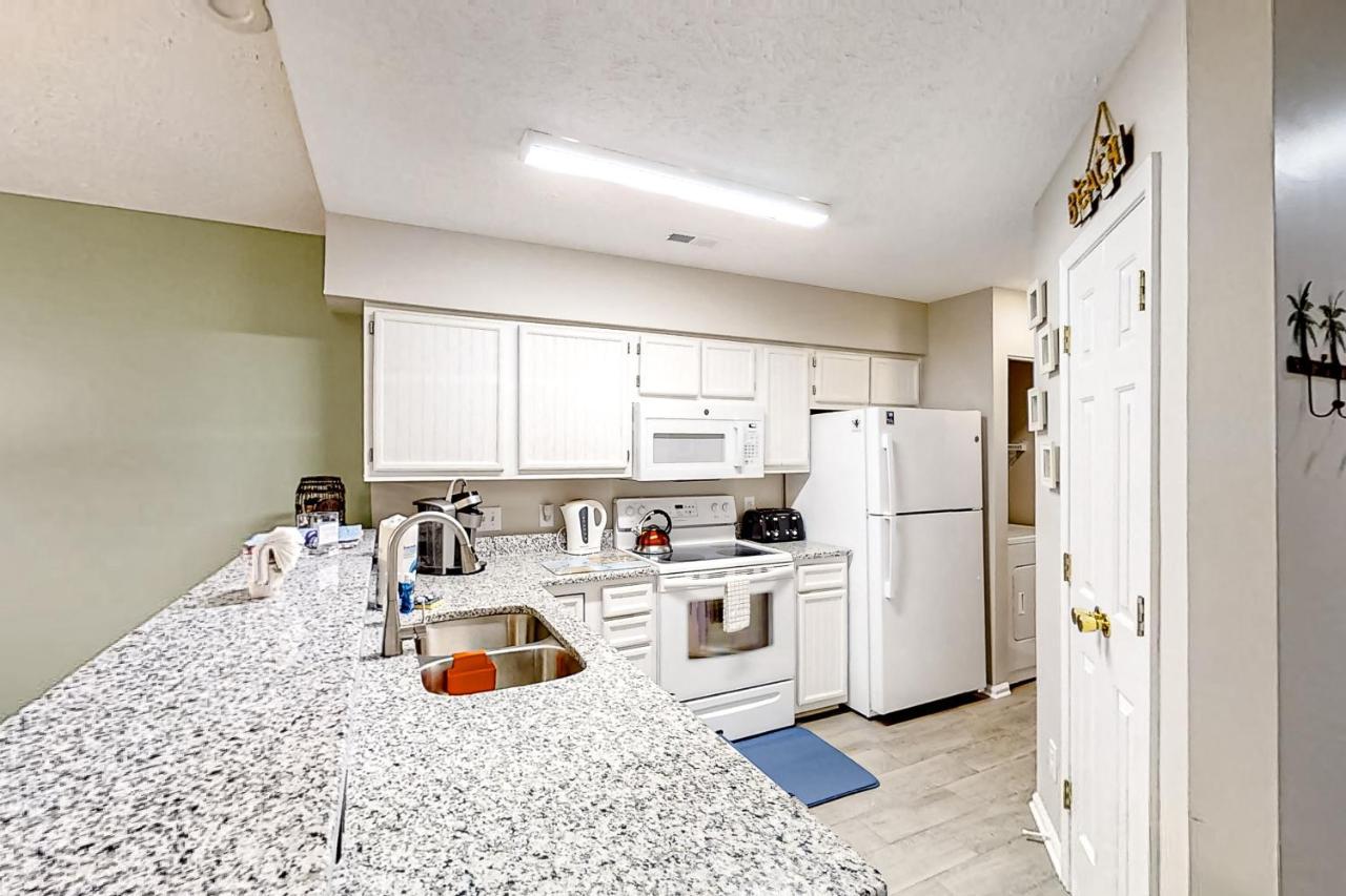 Pinehurst Condos, Unit 6-J Полис Айлънд Екстериор снимка